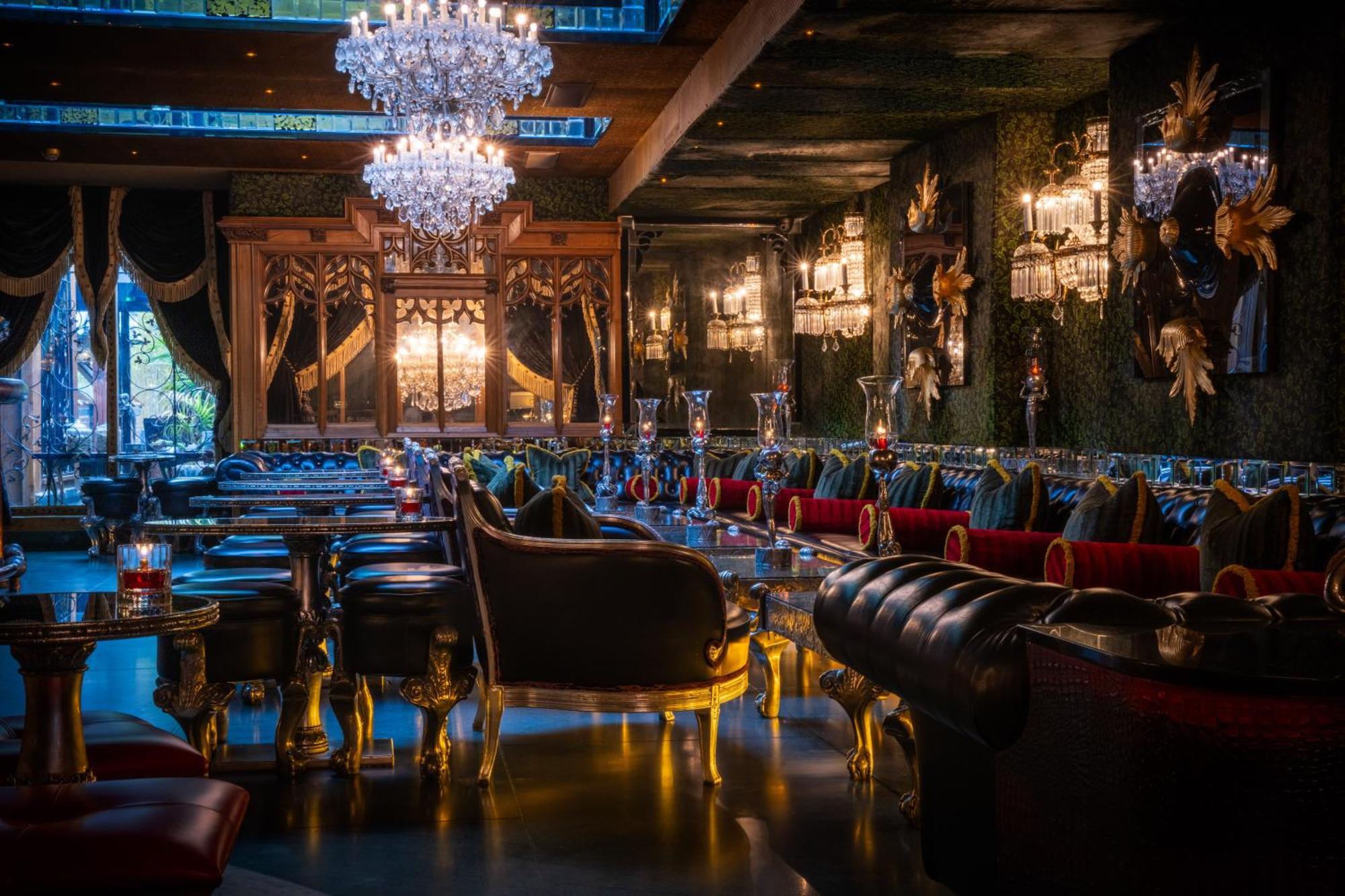크레이지 베어 호텔 비콘스필드 비컨즈필드 외부 사진 Interior of the restaurant